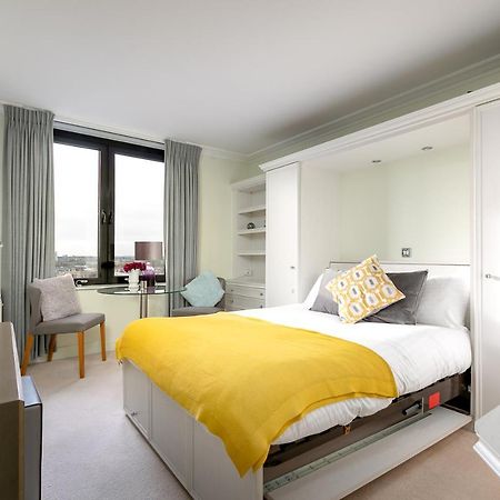Point West Apartments Londres Extérieur photo
