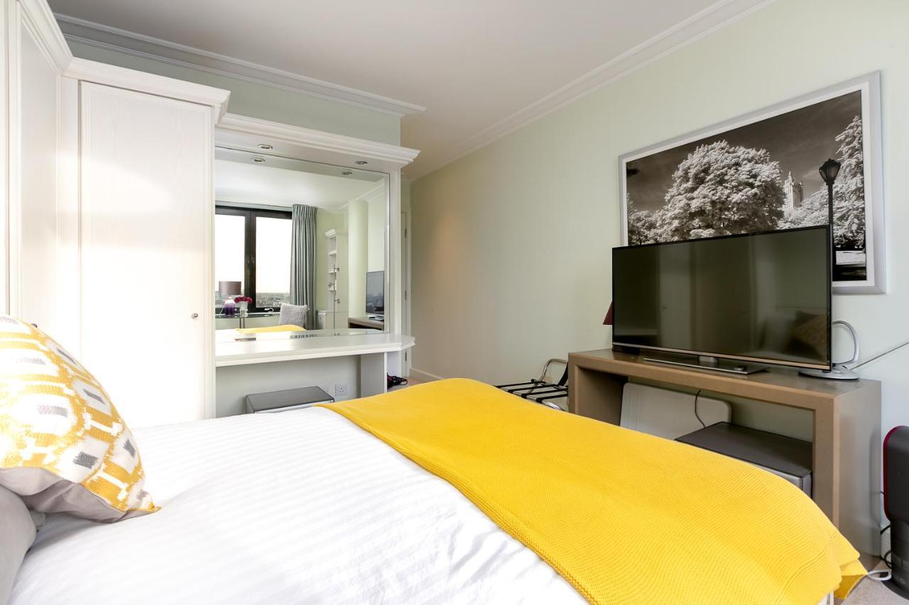 Point West Apartments Londres Extérieur photo