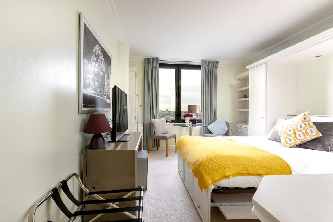 Point West Apartments Londres Extérieur photo