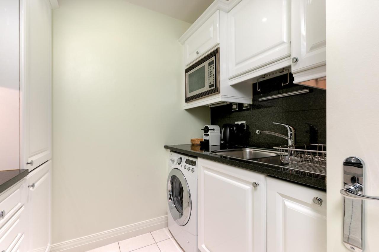 Point West Apartments Londres Extérieur photo