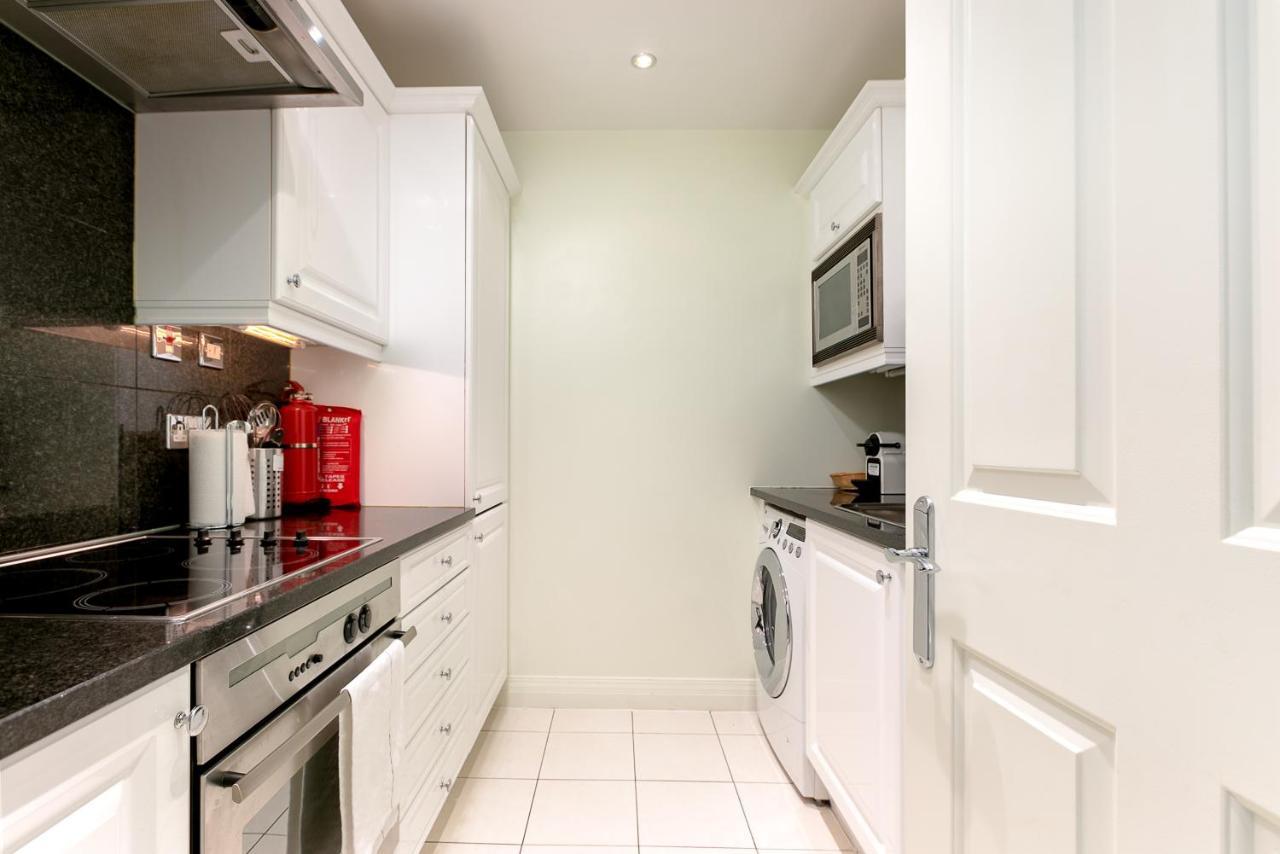Point West Apartments Londres Extérieur photo
