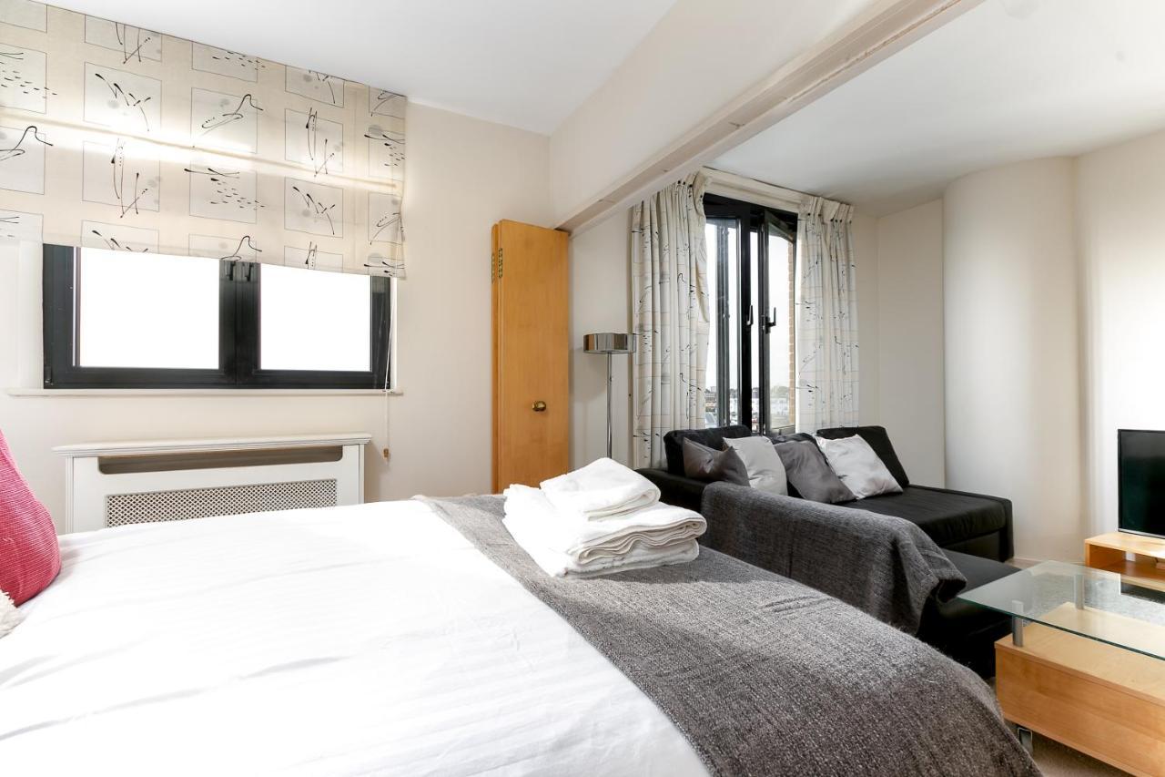 Point West Apartments Londres Extérieur photo